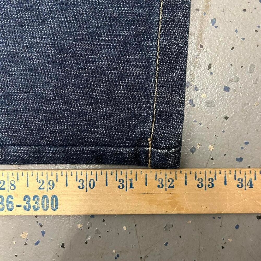 Y2K Dark wash UT Sports jeans with a relaxed fit - Picture 7 of 8